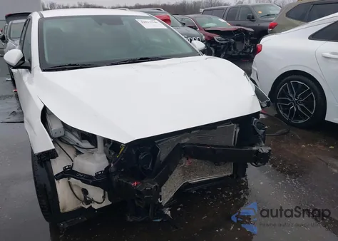 2023 Kia Forte Lxs z USA, uszkodzony, nr VIN 3KPF24AD2PE542876